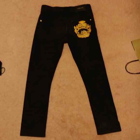 Jeans - Picture 1 of 2